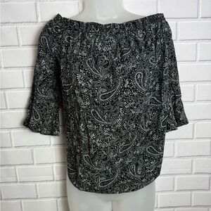 Old Navy Off-Shoulder black & white Paisley Top - Size M
